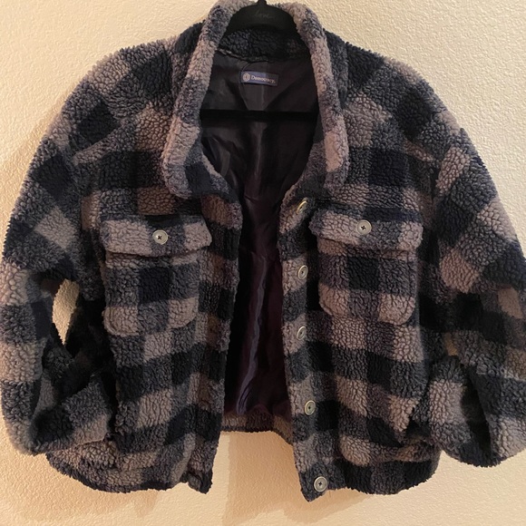 Democracy Cropped Sherpa Jacket L; Teddy Bear; Blue Checkered - Picture 1 of 6